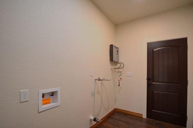 233 Old Oaks Path, Kerrville, TX 78028