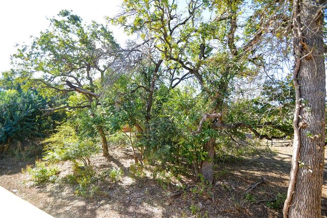 233 Old Oaks Path, Kerrville, TX 78028