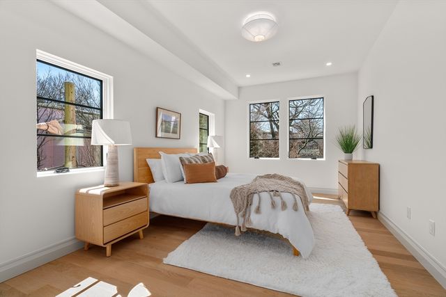 18 Clinton Street A, Cambridge, MA 02139