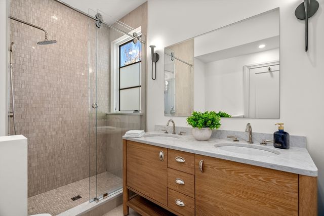 18 Clinton Street A, Cambridge, MA 02139