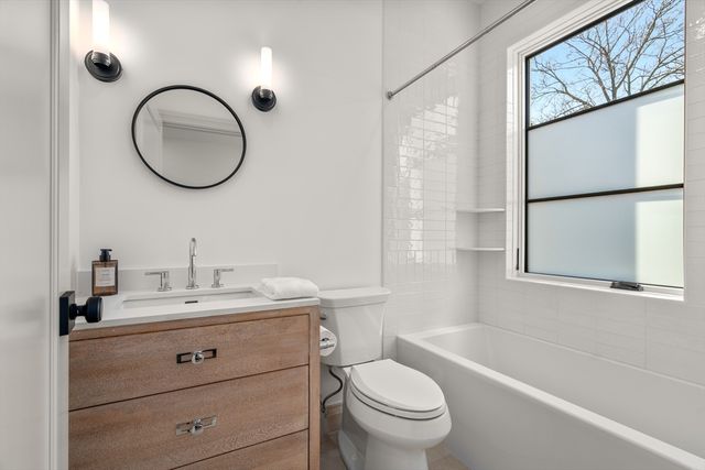 18 Clinton Street A, Cambridge, MA 02139