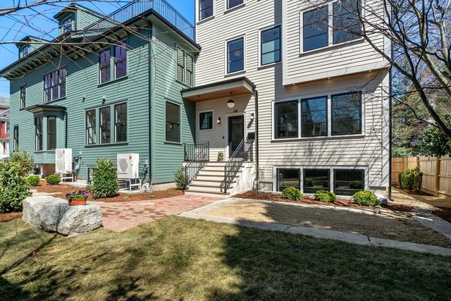 18 Clinton Street A, Cambridge, MA 02139