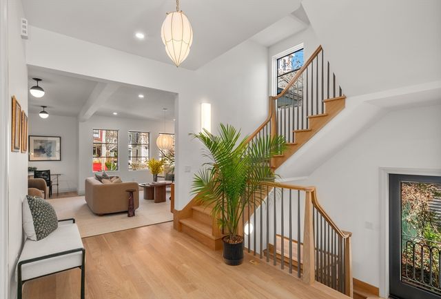 18 Clinton Street A, Cambridge, MA 02139