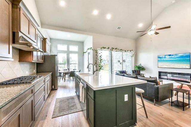 28289 Emerald Bend, Spring, TX 77386