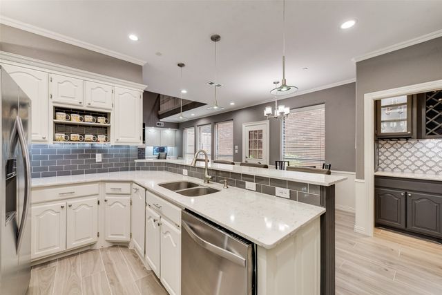 17060 Upper Bay Road, Addison, TX 75001