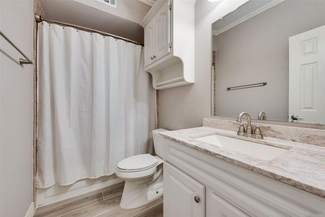 17060 Upper Bay Road, Addison, TX 75001