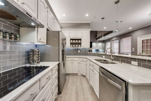 17060 Upper Bay Road, Addison, TX 75001