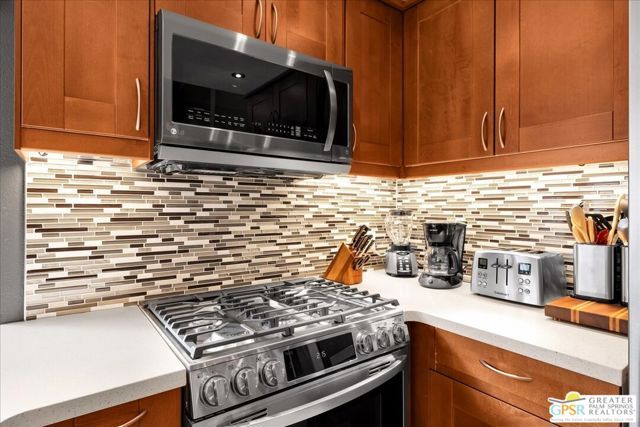 2355 S Gene Autry Trail D, Palm Springs, CA 92264