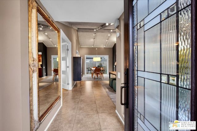 2355 S Gene Autry Trail D, Palm Springs, CA 92264