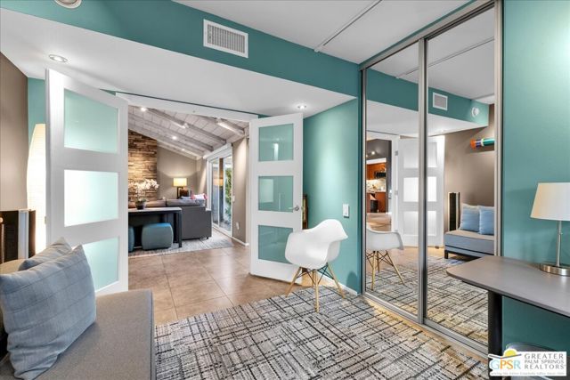 2355 S Gene Autry Trail D, Palm Springs, CA 92264