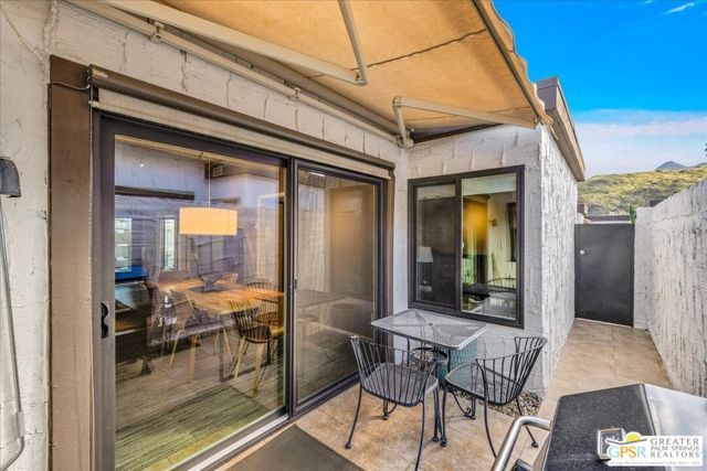 2355 S Gene Autry Trail D, Palm Springs, CA 92264