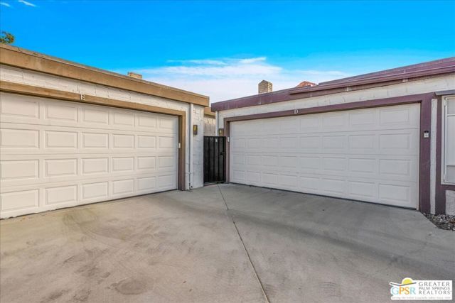 2355 S Gene Autry Trail D, Palm Springs, CA 92264