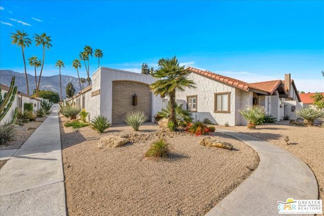 2355 S Gene Autry Trail D, Palm Springs, CA 92264