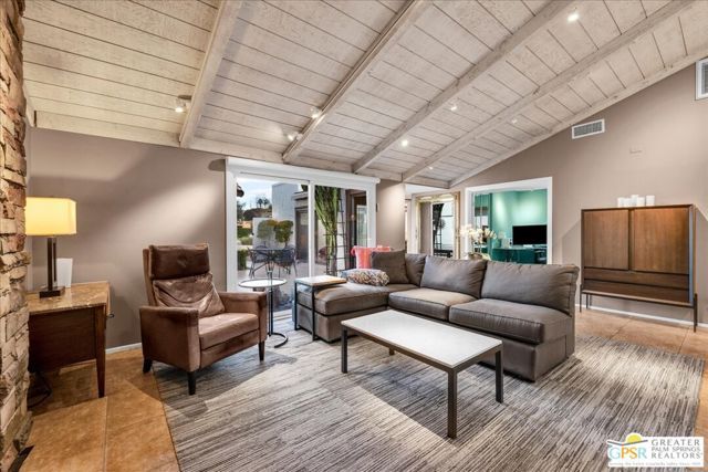 2355 S Gene Autry Trail D, Palm Springs, CA 92264