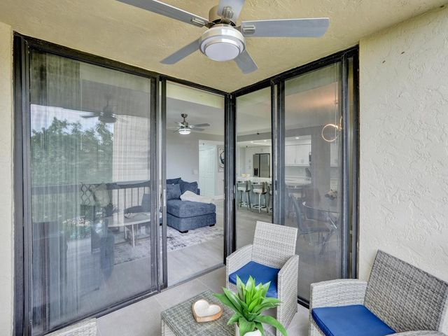 955 Egret Circle 405, Delray Beach, FL 33444