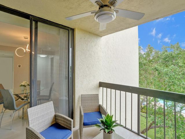 955 Egret Circle 405, Delray Beach, FL 33444
