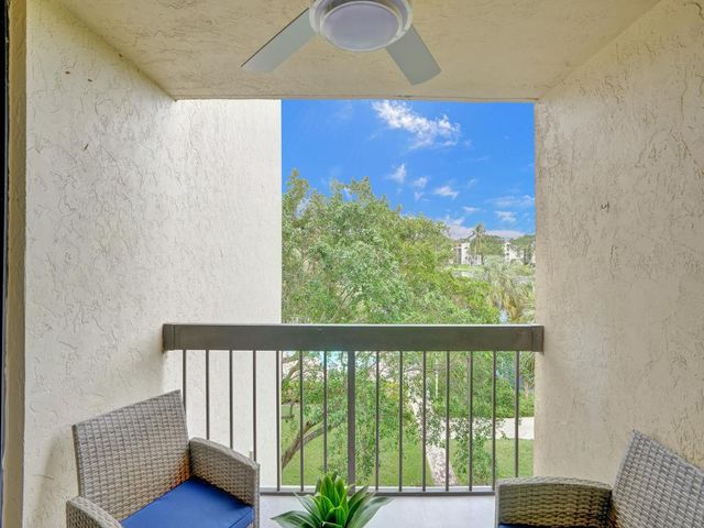 955 Egret Circle 405, Delray Beach, FL 33444