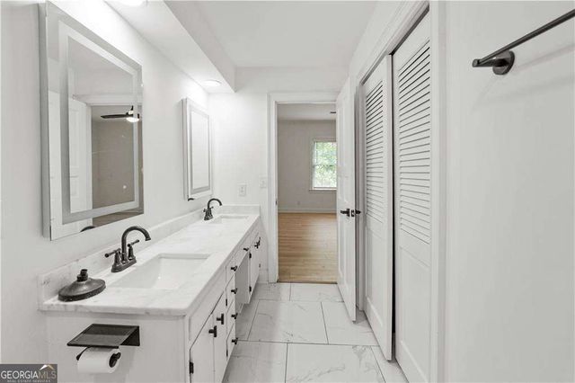 3649 Peachtree Road NE 305, Atlanta, GA 30319