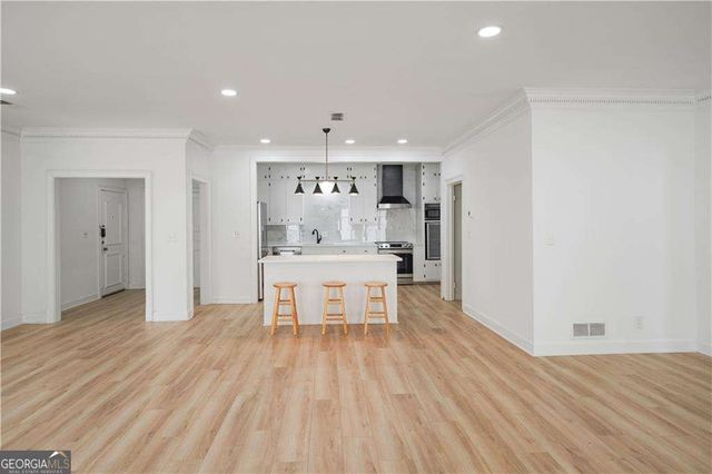 3649 Peachtree Road NE 305, Atlanta, GA 30319