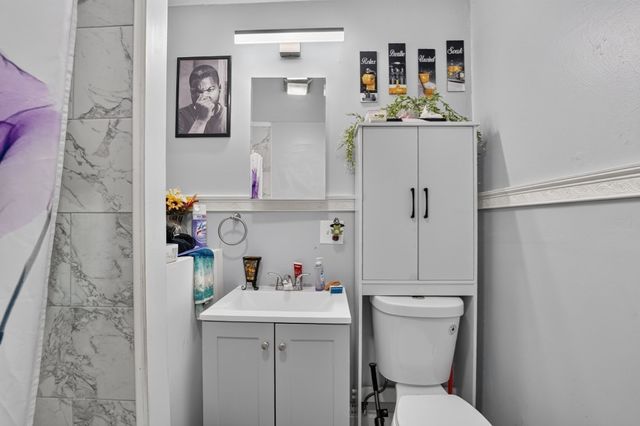 31 Middleton, Boston, MA 02124
