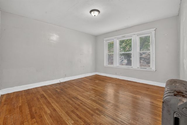 31 Middleton, Boston, MA 02124