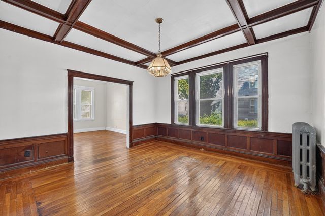 31 Middleton, Boston, MA 02124