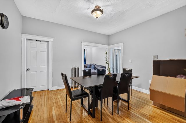 31 Middleton, Boston, MA 02124