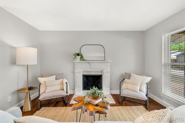 1107 Grenadier Lane, Manchester, MO 63021