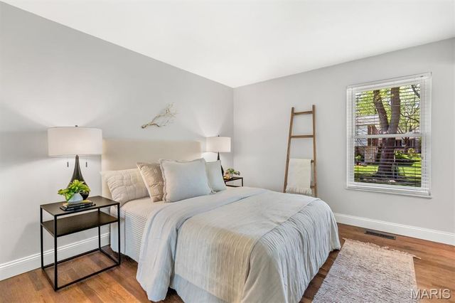 1107 Grenadier Lane, Manchester, MO 63021