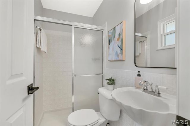 1107 Grenadier Lane, Manchester, MO 63021