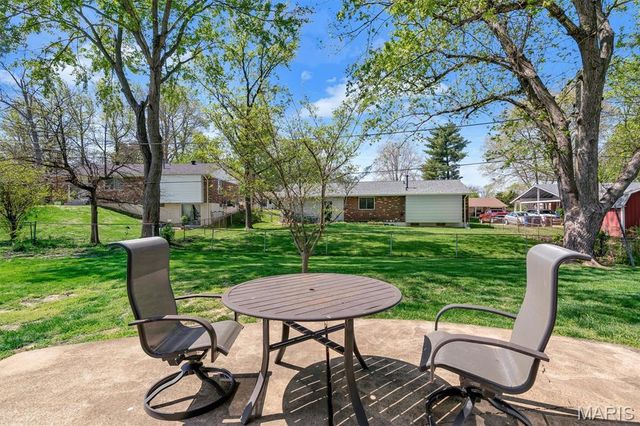 1107 Grenadier Lane, Manchester, MO 63021