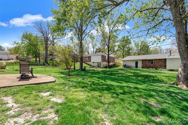 1107 Grenadier Lane, Manchester, MO 63021