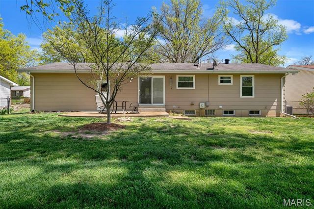 1107 Grenadier Lane, Manchester, MO 63021