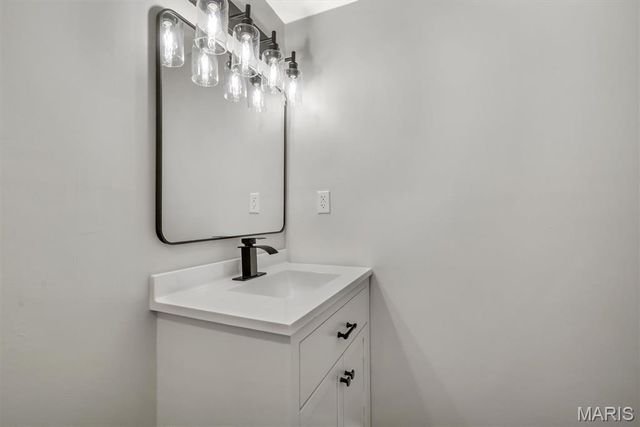 1107 Grenadier Lane, Manchester, MO 63021