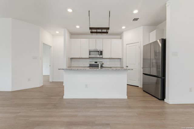 10651 ERINITA WAY, Converse, TX 78109