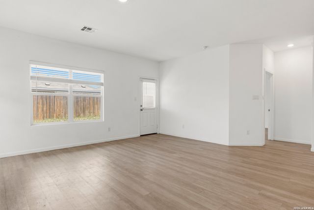 10651 ERINITA WAY, Converse, TX 78109