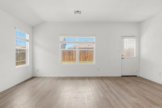 10651 ERINITA WAY, Converse, TX 78109