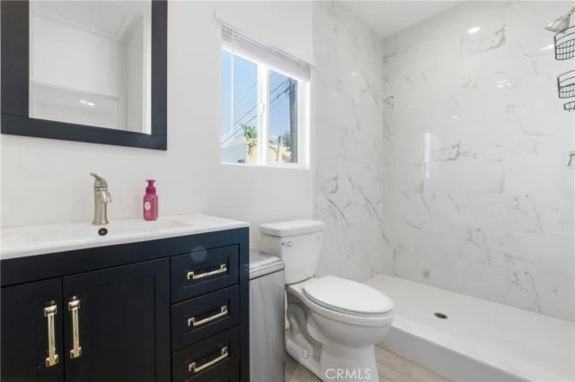 1364 S Ridgeley, Los Angeles, CA 90019