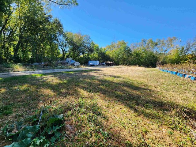 2290 S Afton Road, Beloit, WI 53511