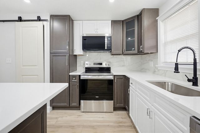 26 Debbie Rd, Brockton, MA 02302