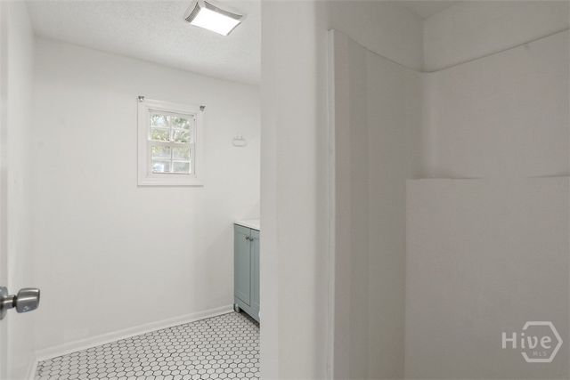 2017 Vermont, Savannah, GA 31404