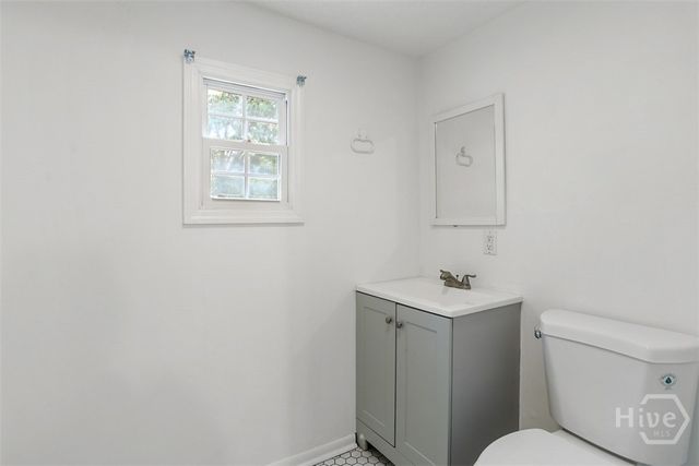 2017 Vermont, Savannah, GA 31404