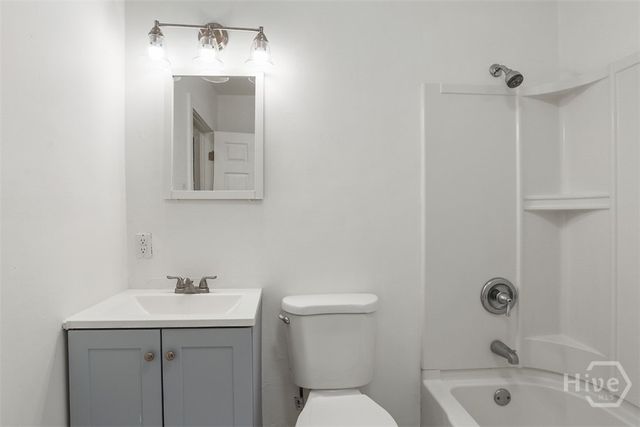 2017 Vermont, Savannah, GA 31404