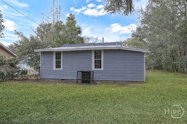 2017 Vermont, Savannah, GA 31404