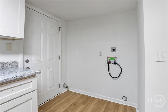 2017 Vermont, Savannah, GA 31404