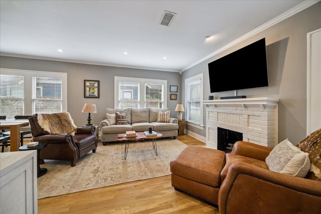 824 W Melwood Street, Houston, TX 77009