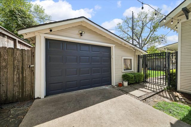 824 W Melwood Street, Houston, TX 77009