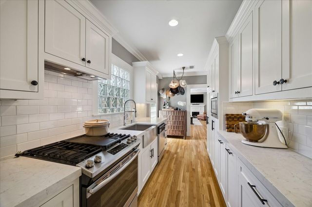 824 W Melwood Street, Houston, TX 77009