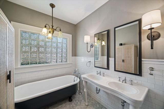 824 W Melwood Street, Houston, TX 77009