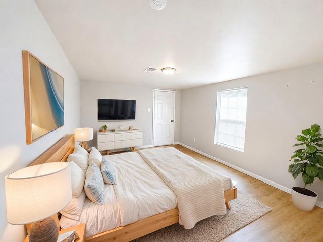 15517 Highway 6, Santa Fe, TX 77517